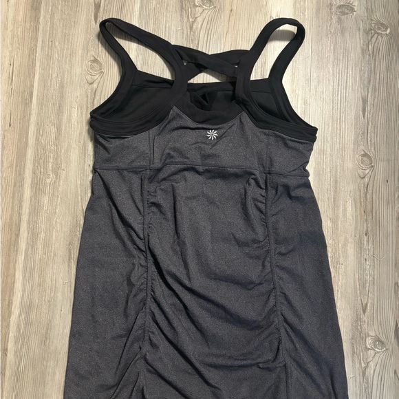 Athleta Medium Square Neck Crisscross back pit to pit 14, length 21 - Picture 4 of 5